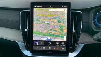 Volvo XC90 2.0 B5P Plus Dark 5dr AWD Geartronic