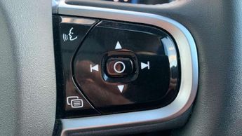 Volvo XC90 2.0 B5P Plus Dark 5dr AWD Geartronic