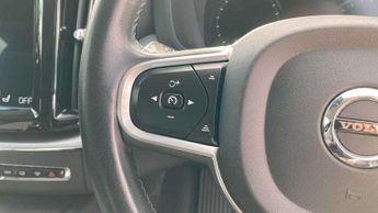 Volvo XC60 2.0 B5P [250] Momentum 5dr Geartronic