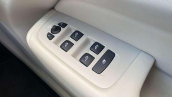 Volvo XC60 2.0 B5P Inscription 5dr Geartronic