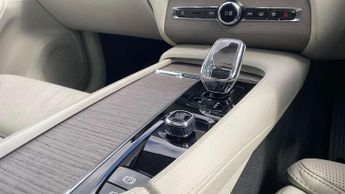 Volvo XC90 2.0 B5D [235] Plus Dark 5dr AWD Geartronic