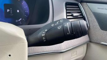 Volvo XC90 2.0 B5D [235] Plus Dark 5dr AWD Geartronic