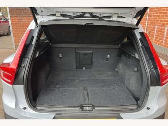 Volvo XC40 2.0 B4P Inscription 5dr AWD Auto