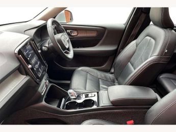 Volvo XC40 2.0 B4P Inscription 5dr AWD Auto
