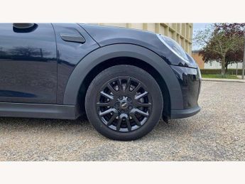 MINI Hatchback 1.5 Cooper Classic 3dr Auto