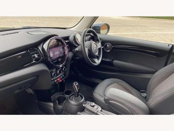 MINI Hatchback 1.5 Cooper Classic 3dr Auto