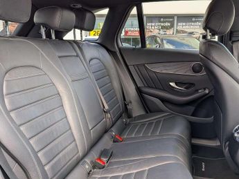 Mercedes-Benz GLC GLC 220d 4Matic AMG Line Premium 5dr 9G-Tronic