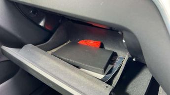 Volvo XC60 2.0 T6 [350] RC PHEV Plus Dark 5dr AWD Geartronic