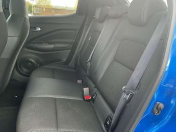 Nissan Juke 1.0 DiG-T N-Connecta 5dr DCT