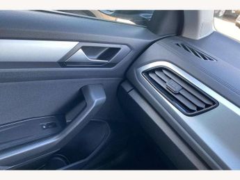 Volkswagen T-Roc 1.5 TSI Life 5dr DSG
