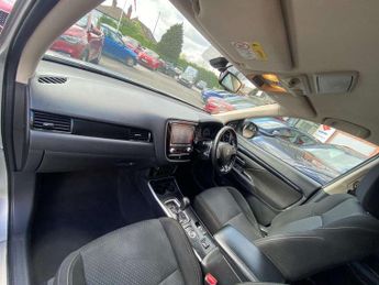 Mitsubishi Outlander 2.0 Design 5dr CVT