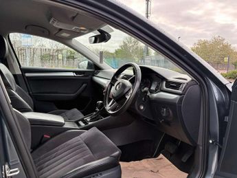 Skoda Superb Estate 2.0 TDI CR SE Technology 5dr DSG [7 Speed]