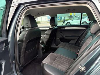 Skoda Superb Estate 2.0 TDI CR SE Technology 5dr DSG [7 Speed]