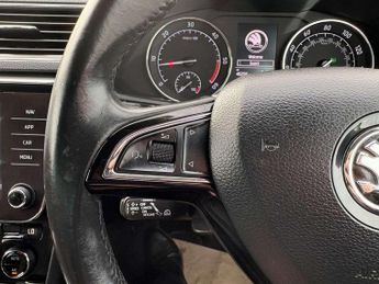 Skoda Superb Estate 2.0 TDI CR SE Technology 5dr DSG [7 Speed]