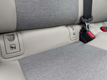 Toyota Yaris 1.5 Hybrid Excel 5dr CVT