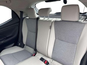 Toyota Yaris 1.5 Hybrid Excel 5dr CVT