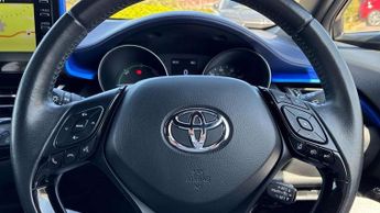 Toyota C-HR 1.8 Hybrid Dynamic 5dr CVT