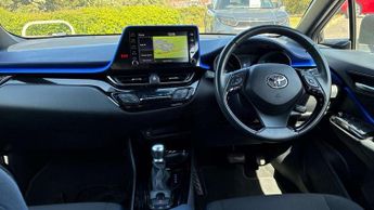 Toyota C-HR 1.8 Hybrid Dynamic 5dr CVT