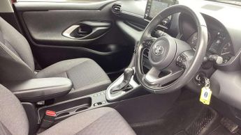 Toyota Yaris 1.5 Hybrid Icon 5dr CVT