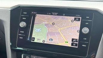 Volkswagen Passat 2.0 TDI EVO SCR R-Line 5dr DSG