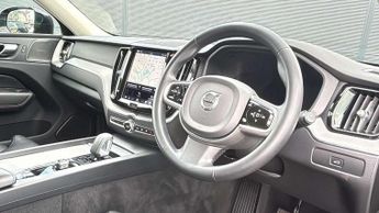 Volvo XC60 2.0 B4D Plus Dark 5dr AWD Geartronic