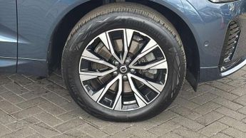 Volvo XC60 2.0 B4D Plus Dark 5dr AWD Geartronic