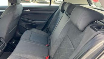 Volkswagen Golf 1.5 eTSI 150 Life 5dr DSG