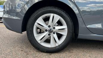 Volkswagen Golf 1.5 eTSI 150 Life 5dr DSG