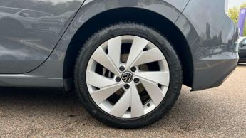 Volkswagen Golf 1.5 eTSI 150 Style 5dr DSG