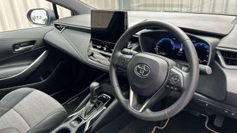 Toyota Corolla 1.8 Hybrid Design 5dr CVT