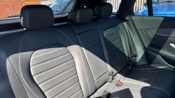 Mercedes-Benz GLC GLC 300 4Matic AMG Line Premium Plus 5dr 9G-Tronic