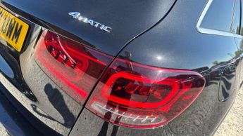 Mercedes-Benz GLC GLC 300 4Matic AMG Line Premium Plus 5dr 9G-Tronic