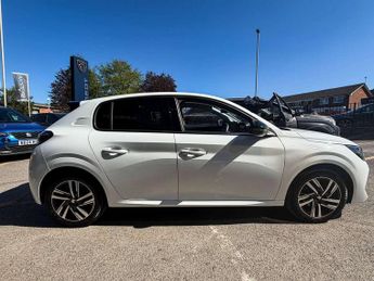 Peugeot 208 1.2 PureTech 100 Allure Premium + 5dr EAT8