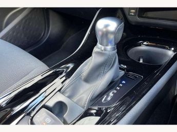 Toyota C-HR 1.8 Hybrid Design 5dr CVT