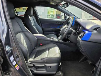 Toyota C-HR 1.8 Hybrid Dynamic 5dr CVT
