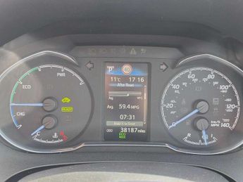 Toyota Yaris 1.5 Hybrid Design 5dr CVT