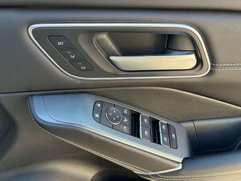 Nissan Qashqai 1.3 DiG-T MH 158 Tekna 5dr Xtronic