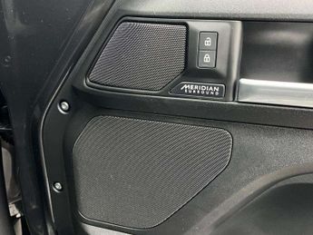 Land Rover Defender 5.0 P425 X 110 5dr Auto
