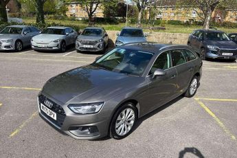 Audi A4 Avant 30 TDI Technik 5dr S Tronic