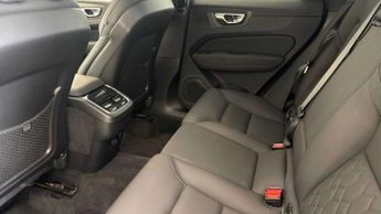 Volvo XC60 2.0 B5P Plus Dark 5dr AWD Geartronic