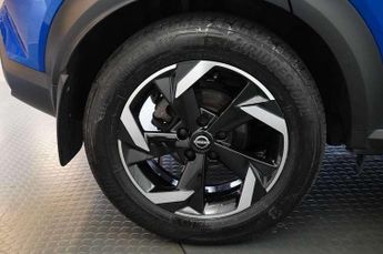 Nissan Juke 1.6 Hybrid N-Connecta 5dr Auto