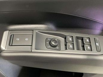 Volkswagen T-Roc 1.5 eTSI 150 R-Line 5dr DSG