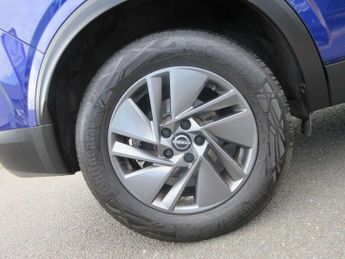 Nissan Qashqai 1.3 DiG-T MH Acenta Premium 5dr