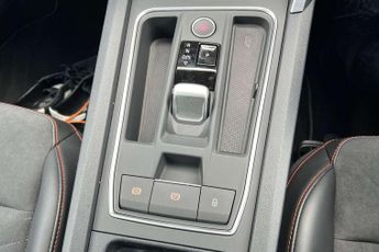 SEAT Leon 1.5 eTSI 150 FR Black Edition 5dr DSG [DAP]