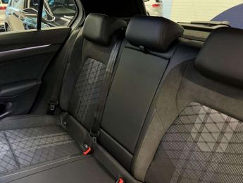Volkswagen Golf 1.5 eTSI 150 Black Edition 5dr DSG