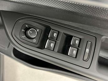 Volkswagen Golf 1.5 eTSI 150 Black Edition 5dr DSG