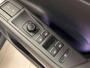 Volkswagen T-Roc 1.5 eTSI 150 R-Line 5dr DSG