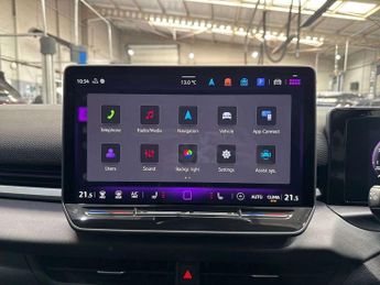 Volkswagen T-Roc 1.5 eTSI 150 R-Line 5dr DSG