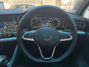 Volkswagen Touareg 3.0 TSI eHybrid 4Motion Elegance 5dr Tip Auto