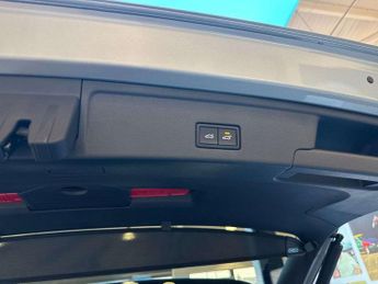 Volkswagen Touareg 3.0 TSI eHybrid 4Motion Elegance 5dr Tip Auto